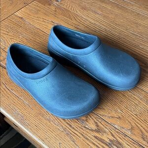 CROCS Classic Black Slip-On Clogs